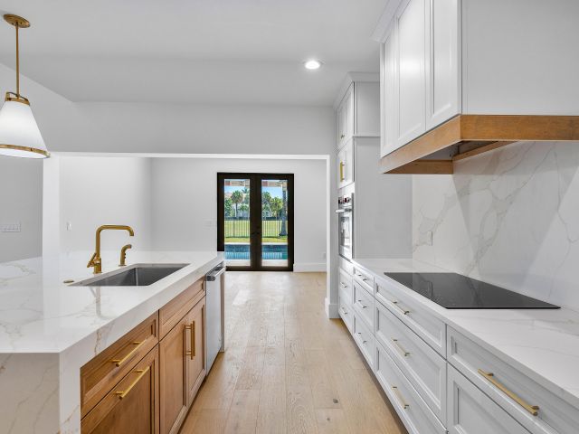 Home for sale at 7536 Fenwick Place - photo 6251737