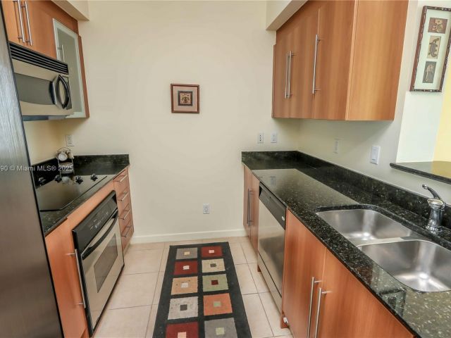 Apartment for sale  Unit #3918 - photo 6264035