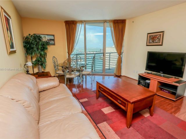 Apartment for sale  Unit #3918 - photo 6264040