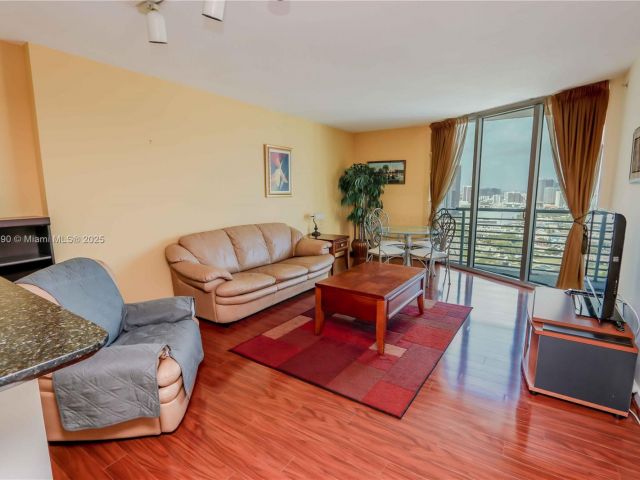 Apartment for sale  Unit #3918 - photo 6264042