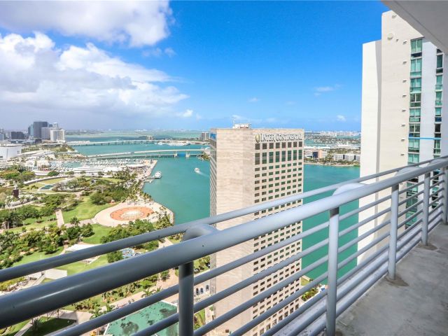 Apartment for sale  Unit #3918 - photo 6264045