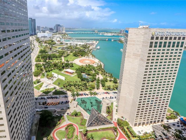 Apartment for sale  Unit #3918 - photo 6264046