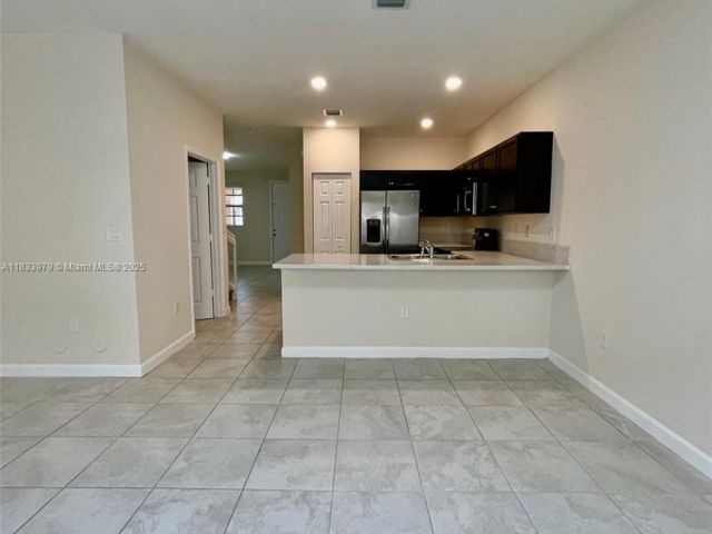 Home for rent at 146 SE 34th Ter 146 - photo 6243552