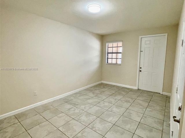 Home for rent at 146 SE 34th Ter 146 - photo 6243557