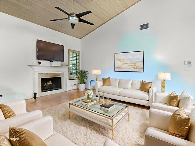 Home for sale at 9358 Heathridge Drive - photo 6893658