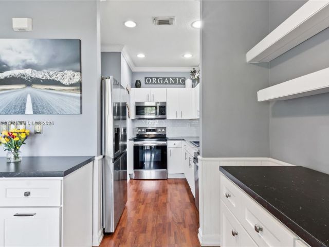 Home for sale at 2617 NE 41st Cir - photo 6244454