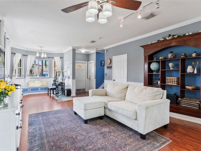 Home for sale at 2617 NE 41st Cir - photo 6244459