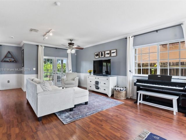 Home for sale at 2617 NE 41st Cir - photo 6244462