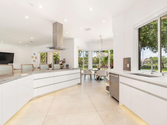 Home for sale at 1504 Breakers West Boulevard - photo 6245221