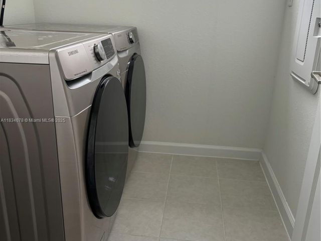 Home for rent at 13612 SW 184th Ln - photo 6248372