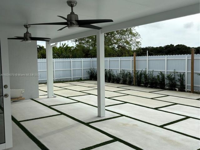 Home for rent at 13612 SW 184th Ln - photo 6248377