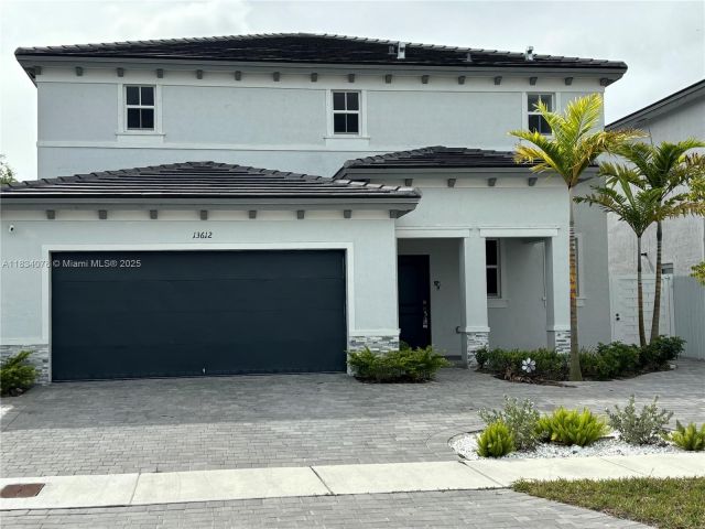 Home for rent at 13612 SW 184th Ln - photo 6248384