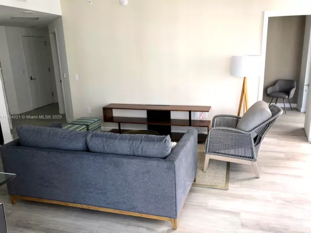 2-bedroom condo for rent in Miami -  - MondialRealty