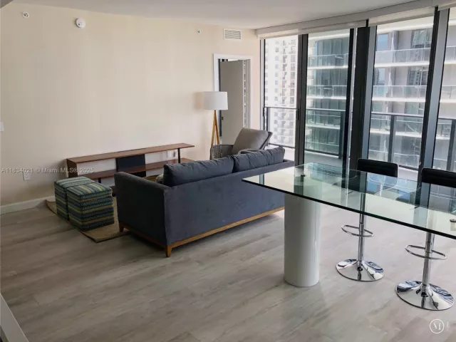 2-bedroom condo for rent in Miami -  - MondialRealty