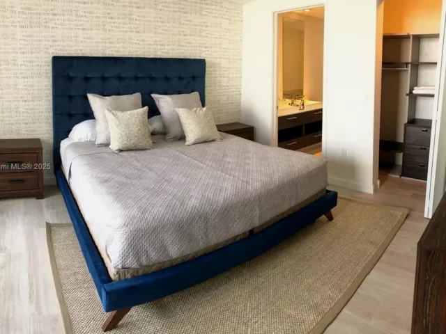2-bedroom condo for rent in Miami -  - MondialRealty
