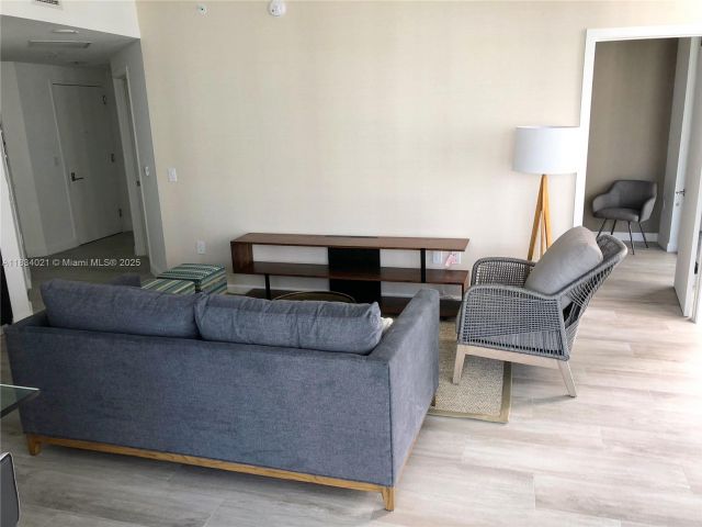 Apartment for rent  Unit # - photo 6807500