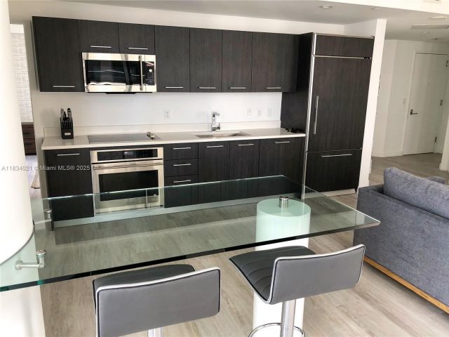 Apartment for rent  Unit # - photo 6807502