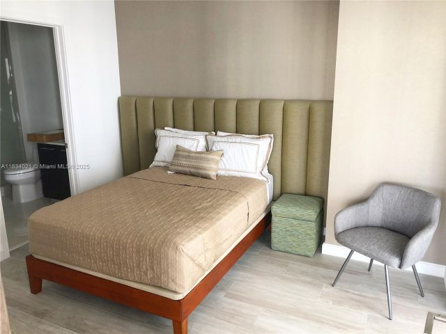 Apartment for rent  Unit # - photo 6807503