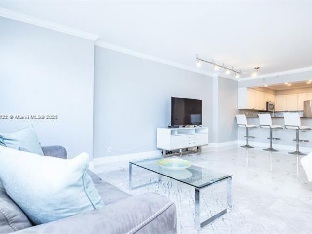 Apartment for rent  Unit #503 - photo 6244514