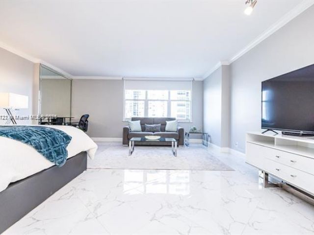 Apartment for rent  Unit #503 - photo 6244516