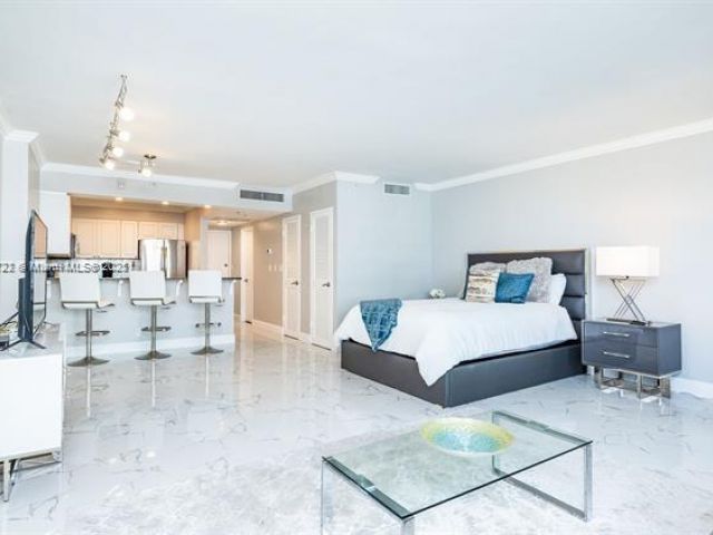 Apartment for rent  Unit #503 - photo 6244519