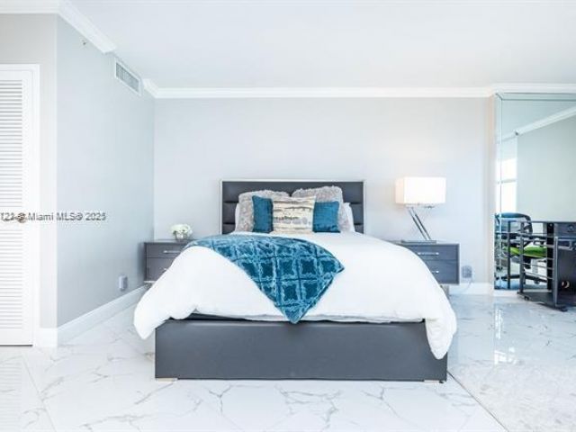 Apartment for rent  Unit #503 - photo 6244523