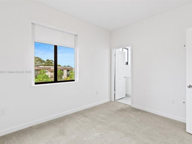 Home for rent at 965 NE 211th St - photo 6264658