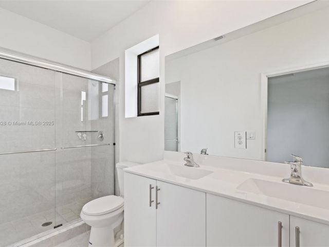 Home for rent at 965 NE 211th St - photo 6264663