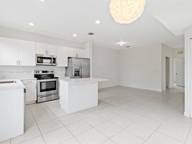 Home for rent at 965 NE 211th St - photo 6264672