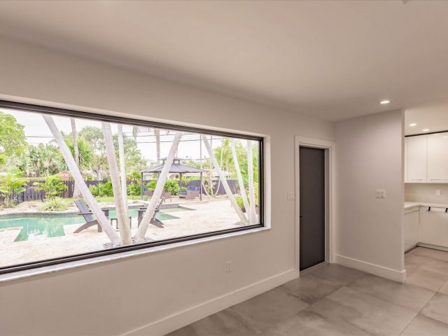 Home for sale at 1900 Bayview Drive - photo 6245430