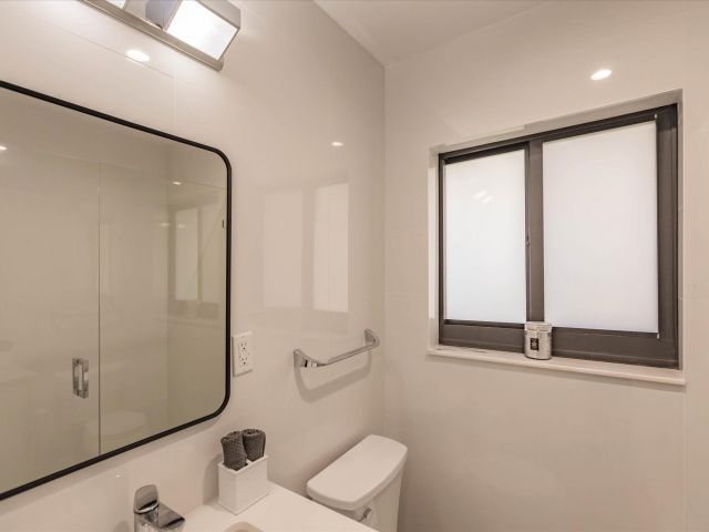 Home for sale at 1900 Bayview Drive - photo 6245431