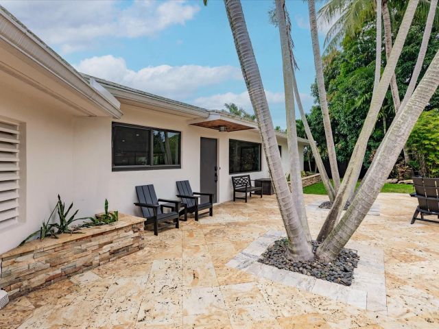 Home for sale at 1900 Bayview Drive - photo 6245444