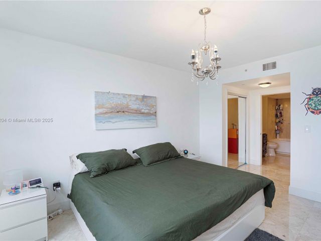 Apartment for rent  Unit #1610 - photo 6246133