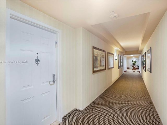 Apartment for rent  Unit #1610 - photo 6246135