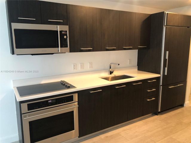 Apartment for sale  Unit #3009 - photo 6767585