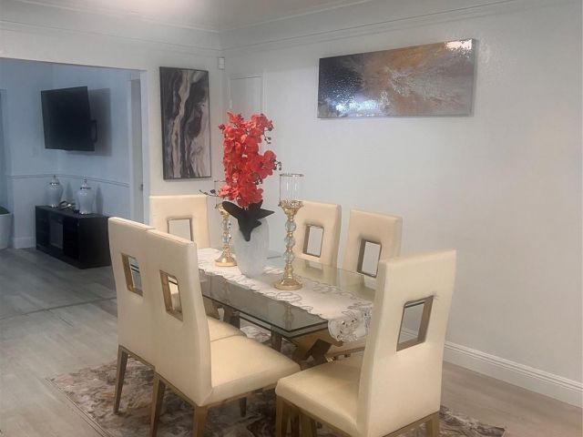 Home for rent at 1741 NE 39th St - photo 6245800