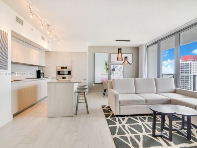 Apartment for sale  Unit #R1406 - photo 6246392