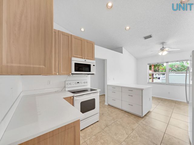 Home for sale at 1372 NW 13th Court - photo 6251778