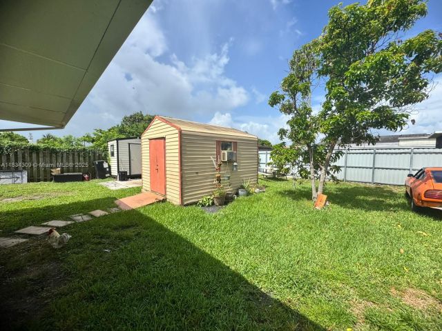 Home for sale at 20210 SW 112th Pl - photo 6245357