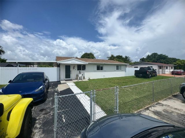 Home for sale at 20210 SW 112th Pl - photo 6245364