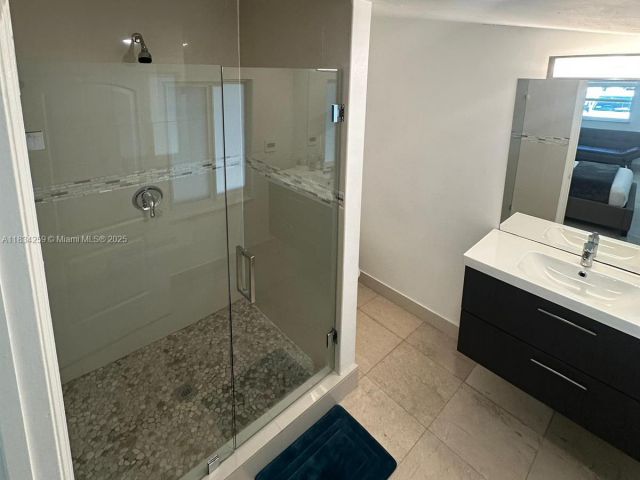 Home for rent at 17650 NE 19th Ave - photo 6245172