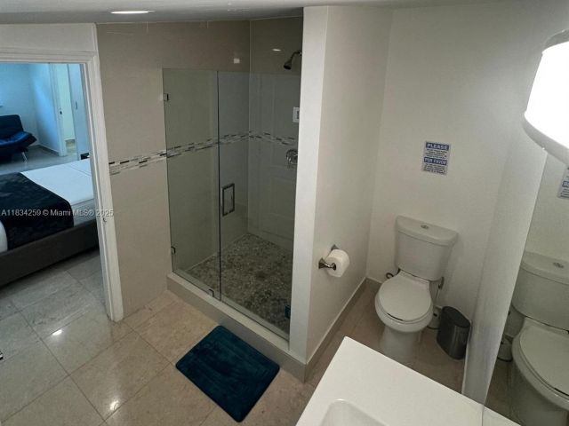 Home for rent at 17650 NE 19th Ave - photo 6245173