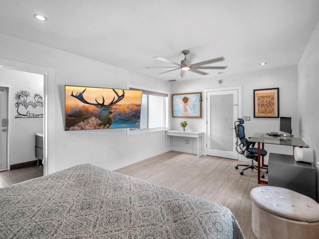 Home for rent at 2212 NE 32nd Ave - photo 6246112