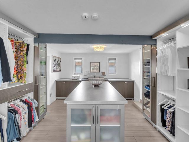 Home for rent at 2212 NE 32nd Ave - photo 6246116