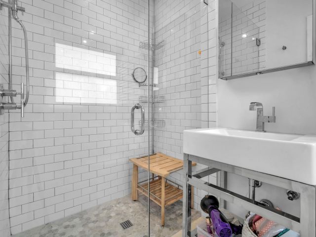 Home for rent at 2212 NE 32nd Ave - photo 6246120