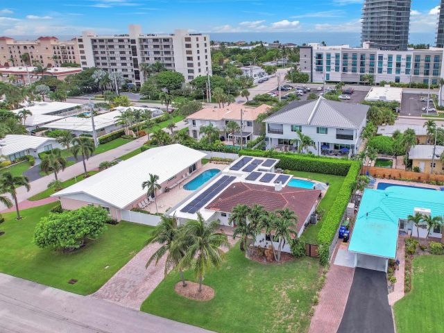 Home for rent at 2212 NE 32nd Ave - photo 6246124