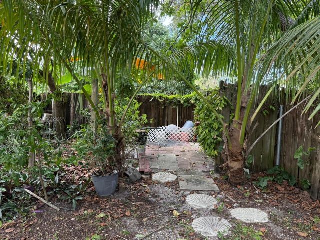 Home for sale at 1535 NE 171st St - photo 6284585