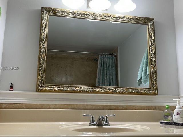 Apartment for sale  Unit #1602 - photo 6247049