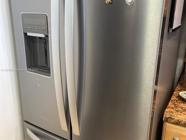 Apartment for sale  Unit #1602 - photo 6247054