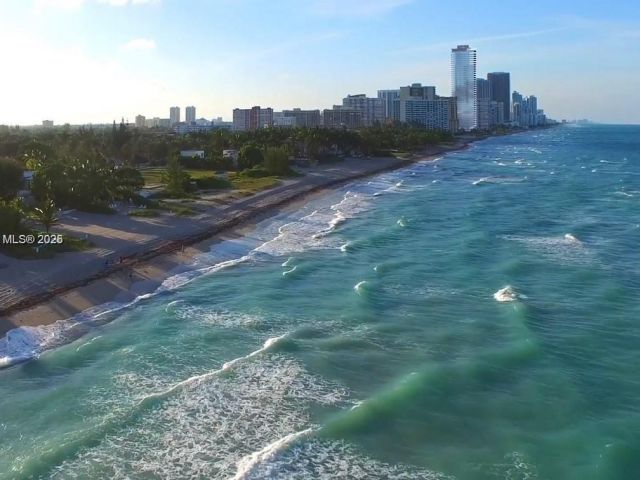 Apartment for sale  Unit #1602 - photo 6247066